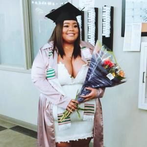 Meet your Posher, Jasmine